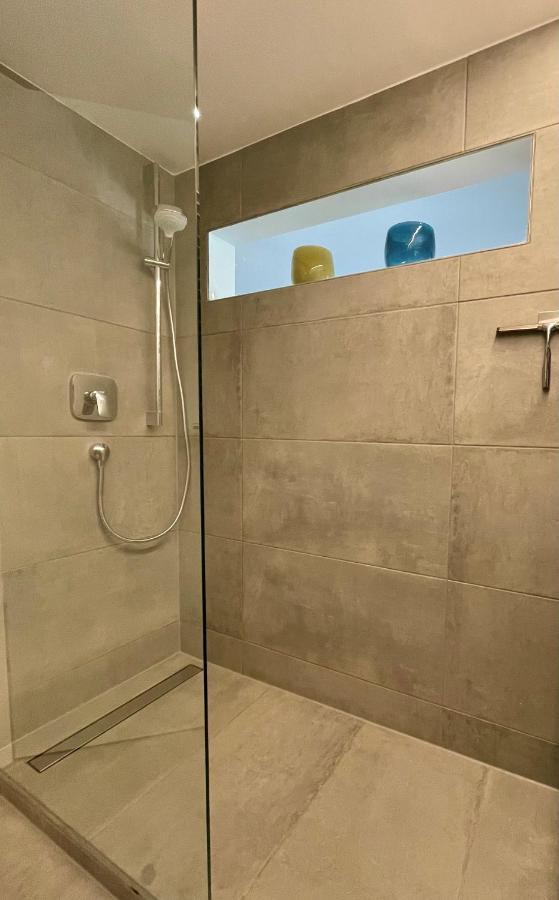 Tolle Ferienwohnung Le Gira Mit Eigenem Garten Konstanz Luaran gambar